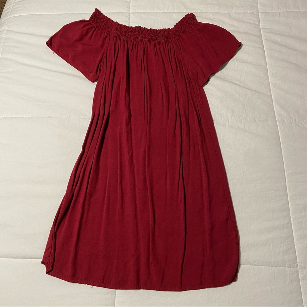 Brandy Melville Off the Shoulder Dress